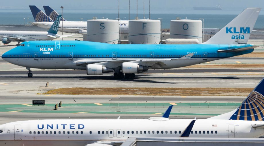 Klm robots klantenservice klanten helpen scoort helpen