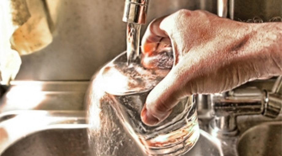 Kraan water 335