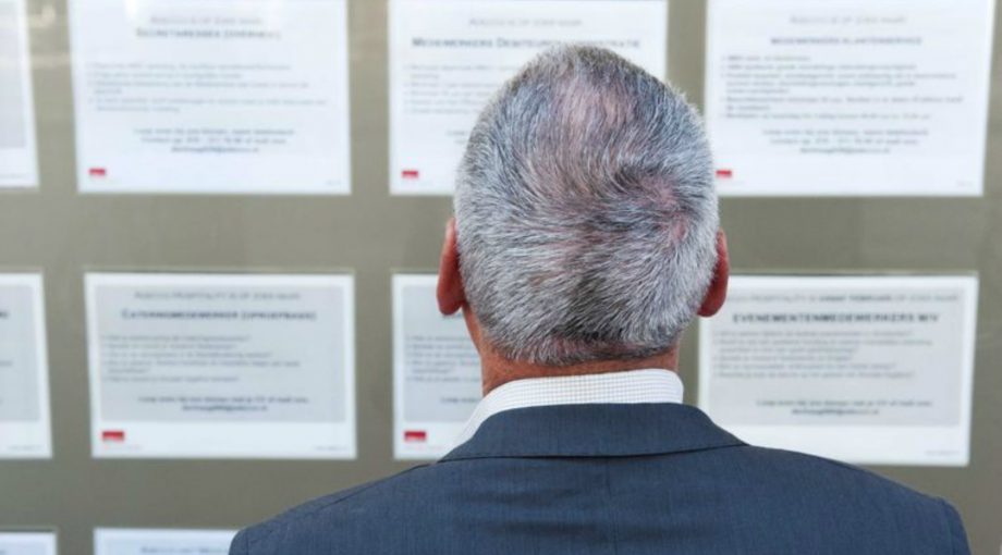 Langere proeftijd werknemers kamer streep