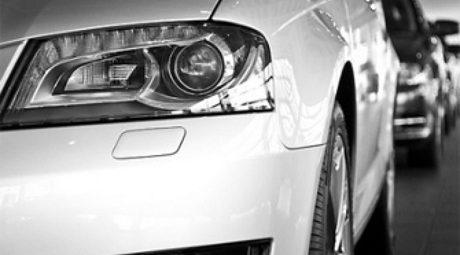 Leaseauto grijs 335