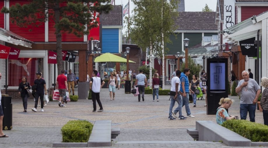 Lelystad winkelcentrum reclame