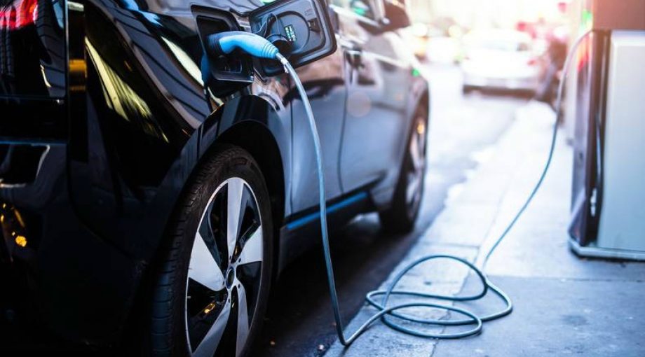 Let hier op elektrische auto occassion overstap aanschaf tesla