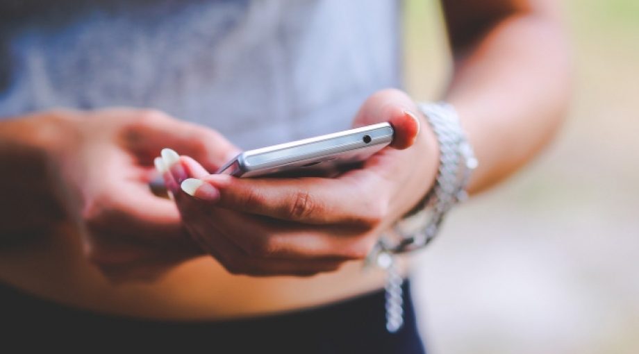 Mobiel sociale media middelgroot