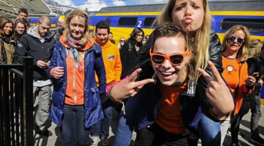 Ns koningsdag middelgroot