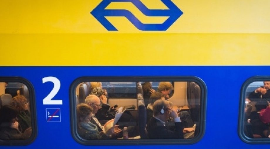 Ns spoorwegen rails middelgroot