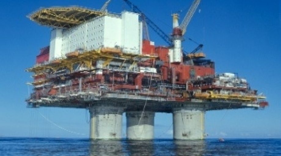 Olieplatform1 335
