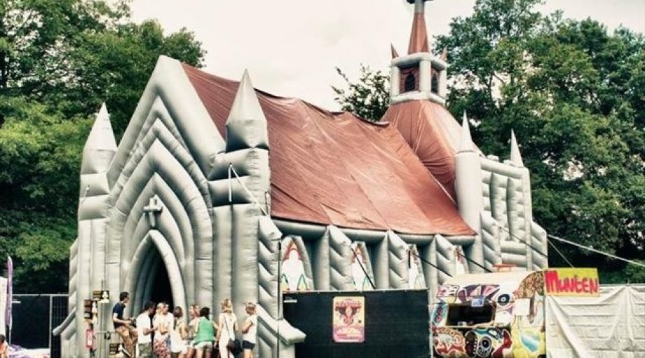 Opblaasbarekerkgroot
