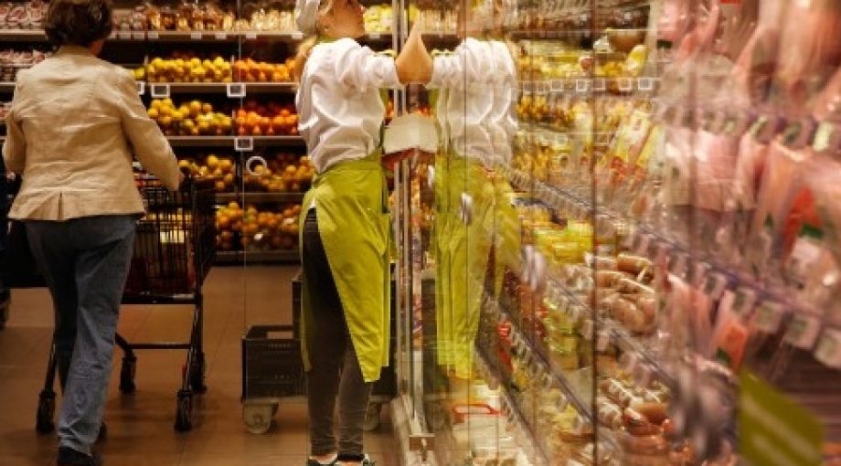Plus supermarkt middelgroot