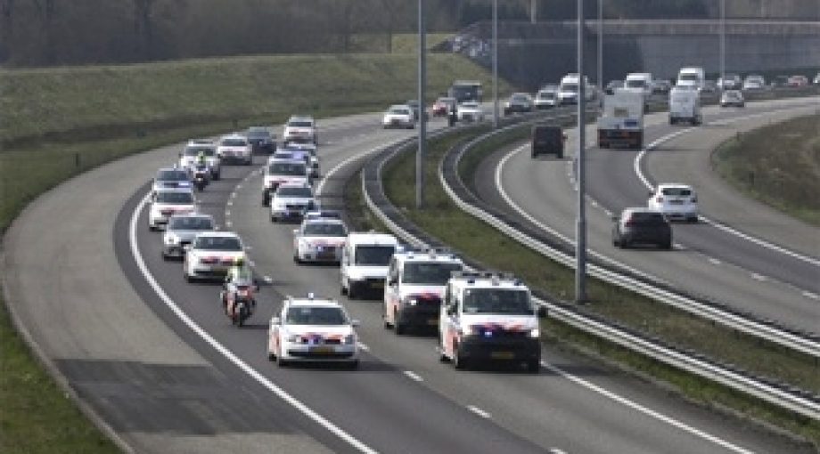 Politie agent actie snelweg 335