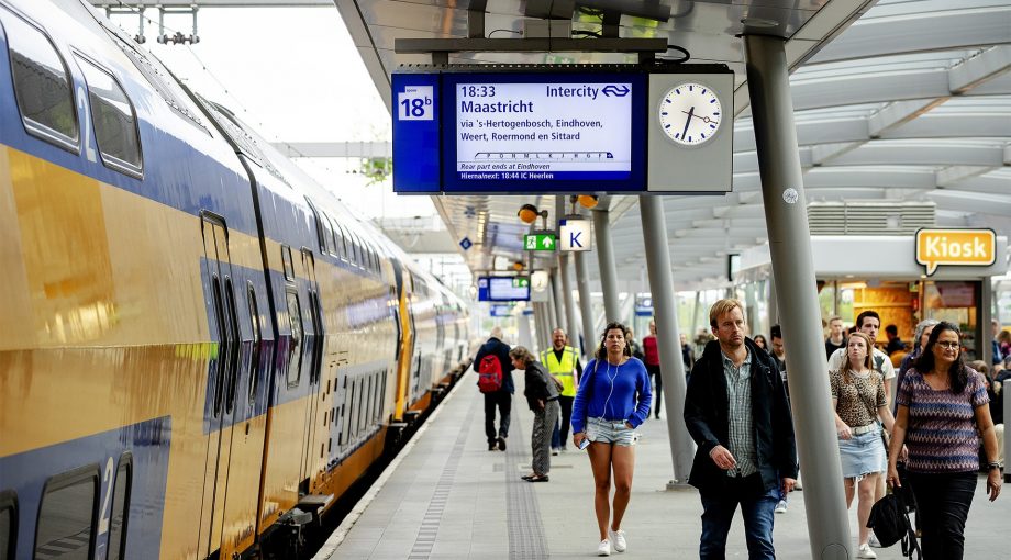 Reizen afstand werk man vrouw arbeidmarkt
