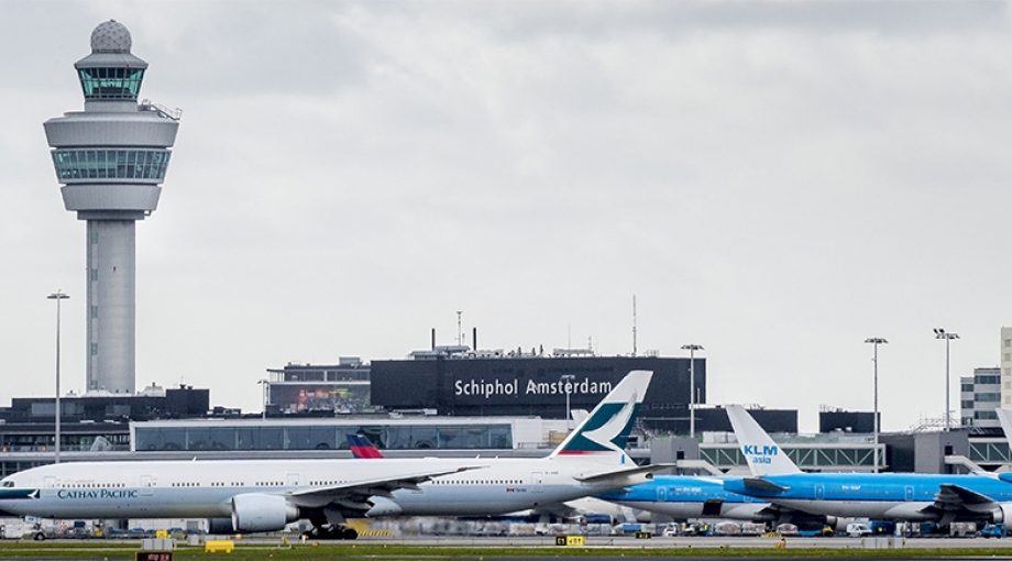 Schiphol airport vliegveld vliegtuig verkeerstoren