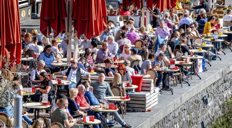 Terras restaurant horeca cafe nederland wouter verkerk ondernemer ondernemen