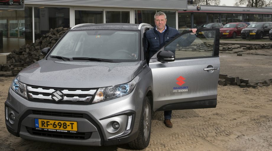 Tk Dgfoto Doetinchem ondernemer Suzukidealer Oto Hendriks 02 Theo Kock