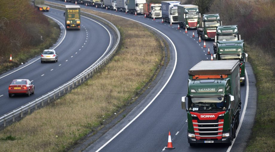 Transporteurs brexit nachtmerrie britse douane file wachten