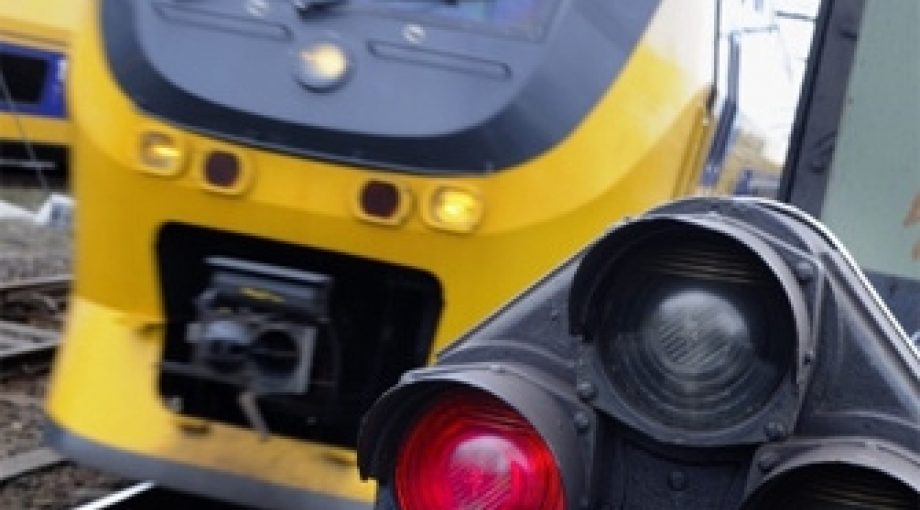 Trein spoorwegen rood sein 335