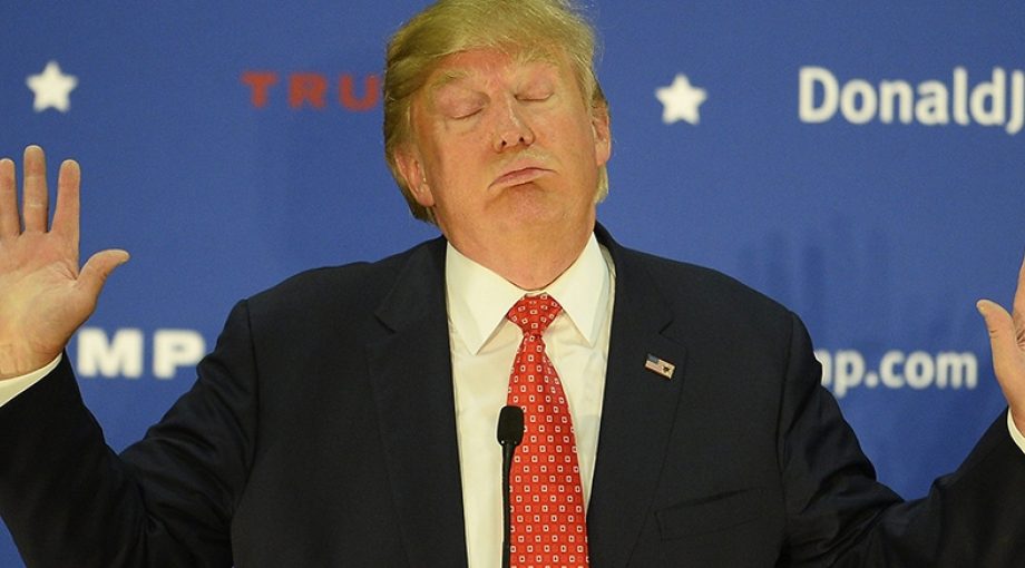 Trumpnamonsinhetootje1065