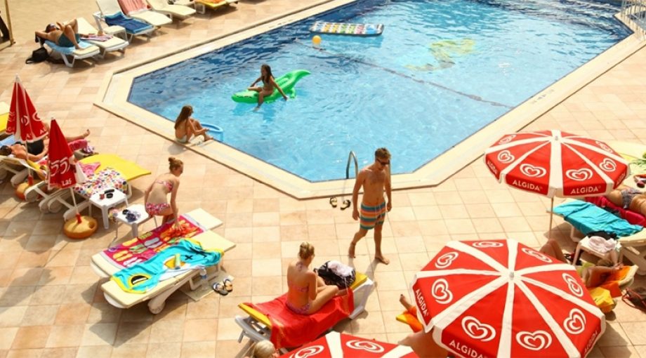 Turksehotelsstrandzee1065