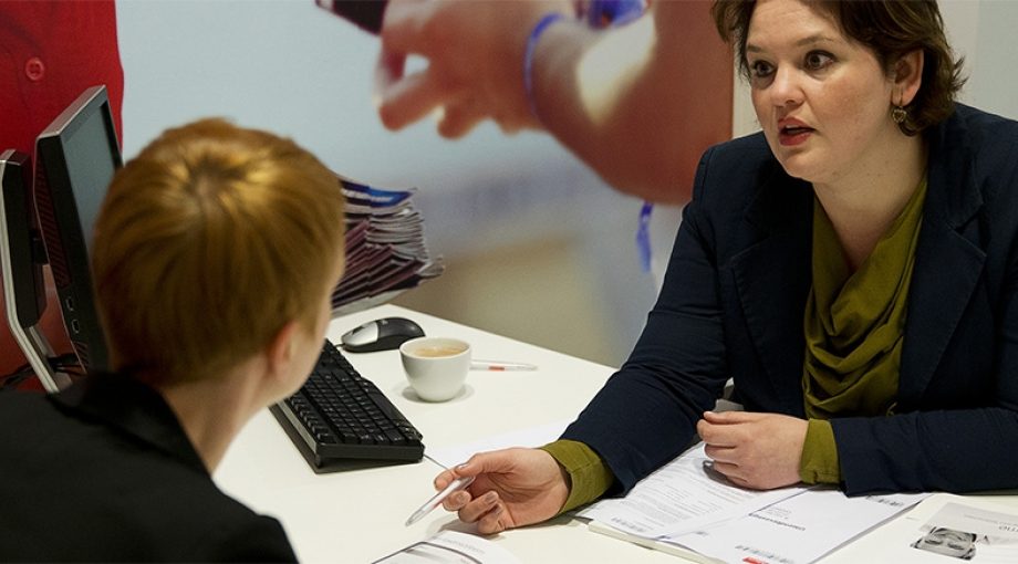 Uitzendbureau Adecco uitzendkrachten werkzoekenden flexibel personeel intercedent