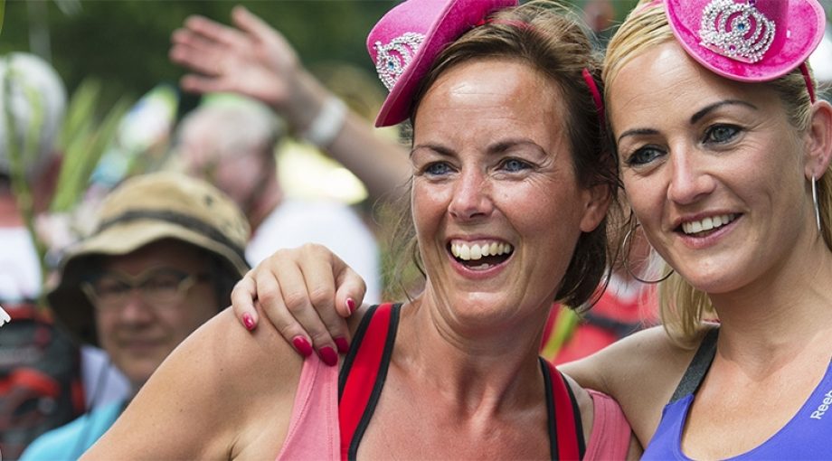 Vierdaagsenijmegenwandelaar1065