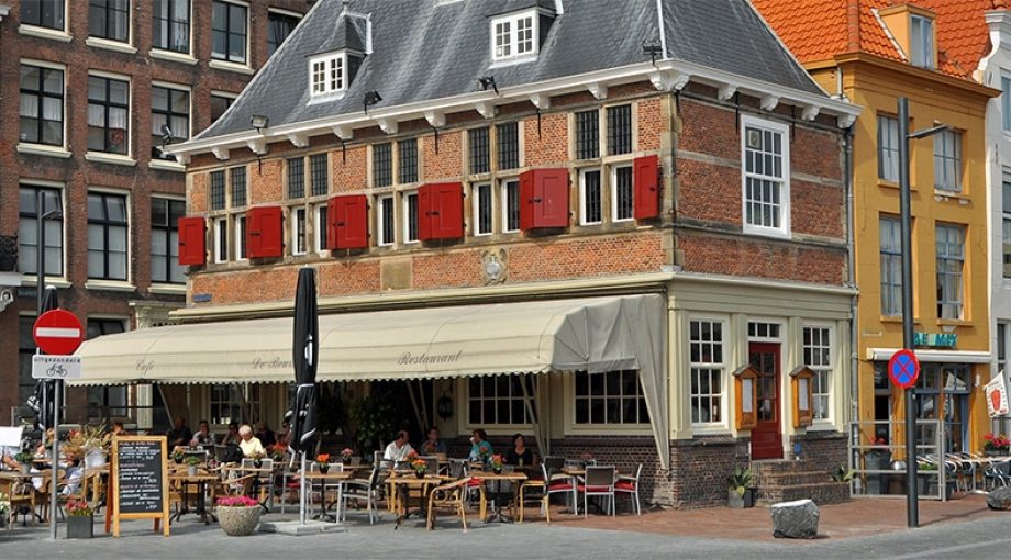 Vlissingen terras beursgebouw caf 1