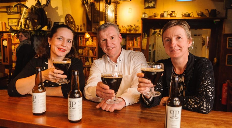 Vlnr Rosanne de Jong Arjan Voorthuizen en Willy Otten Christian van der Meij