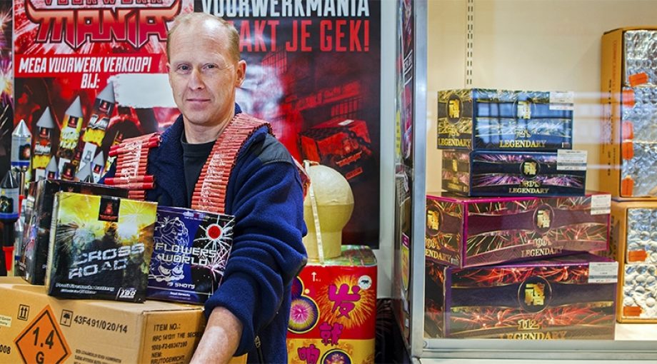 Vuurwerk hol nieuwerkerk aan den ijssel knalwerk