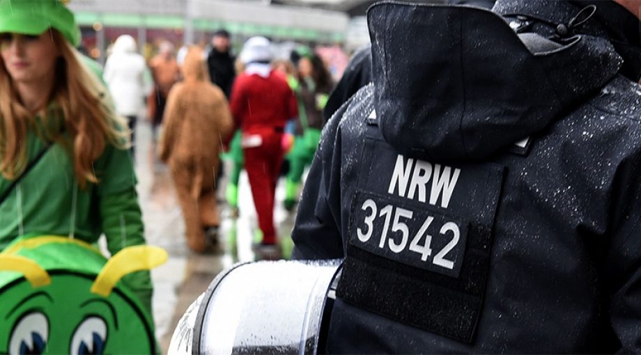 Weiberfastnachtcarnaval1065