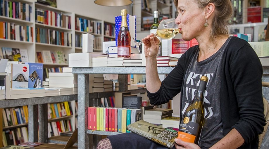Wijn slijterij slijters drank boekhandel