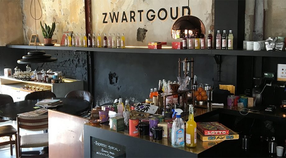 Zwart goud koffie vintage utrecht