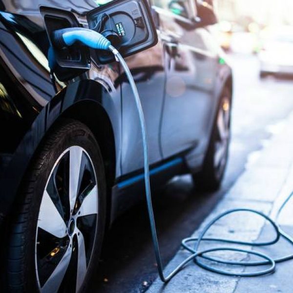 Let hier op elektrische auto occassion overstap aanschaf tesla