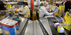 Kassa supermarkt scannen