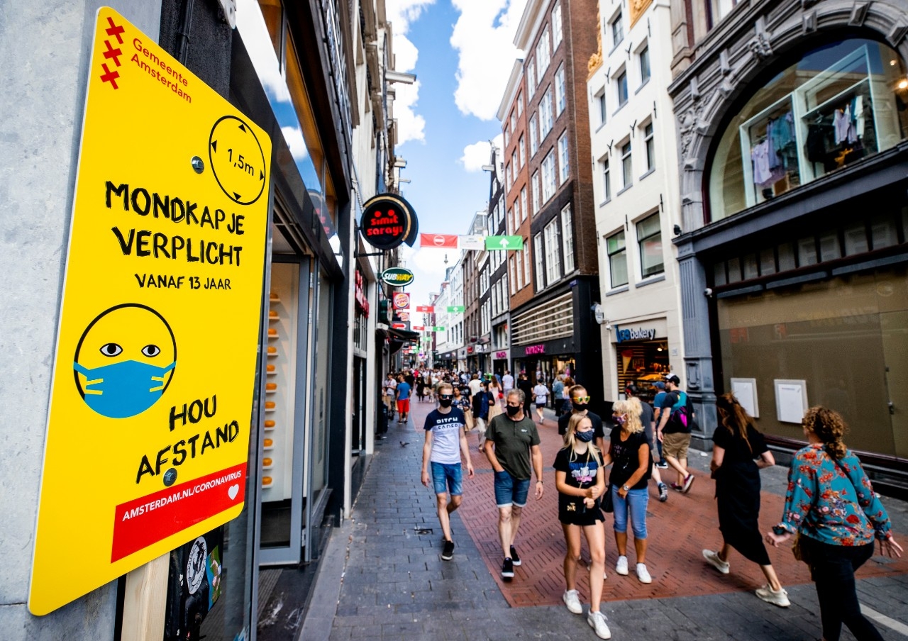 Mondkapjes verplicht amsterdam coronavirus