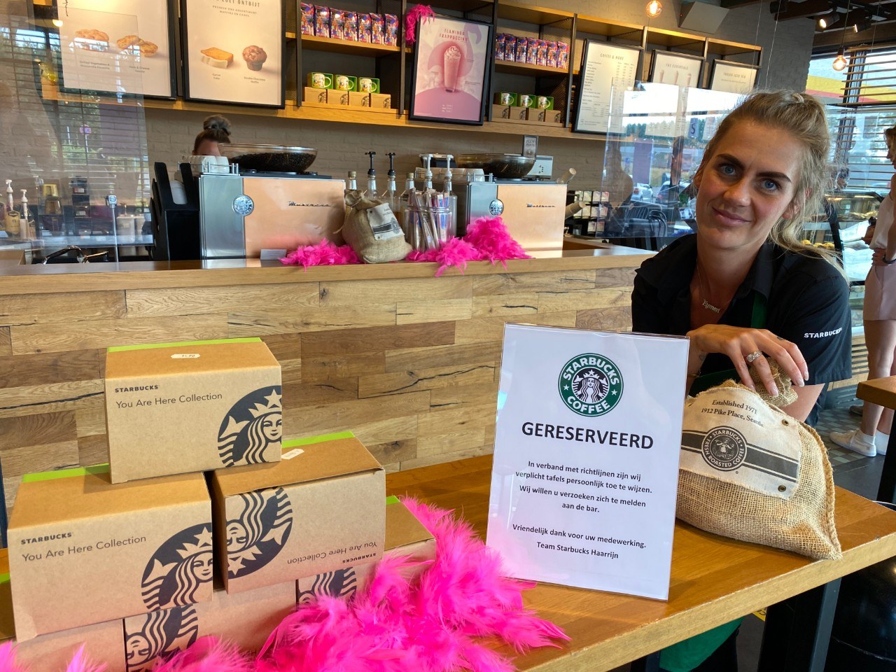 Starbucks koffie snelweg A2 corona