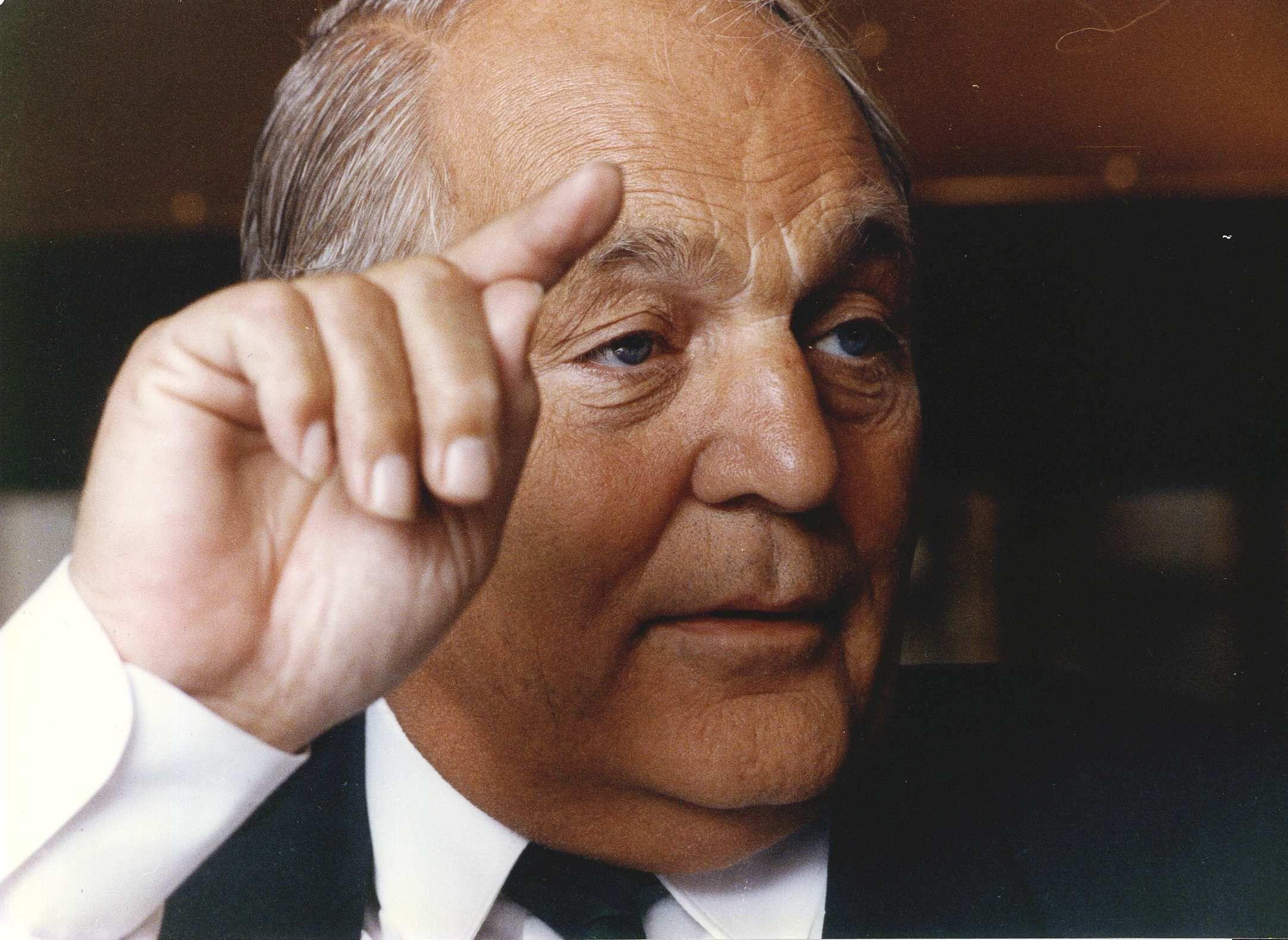 Van der valk hotels gerrit ondernemer