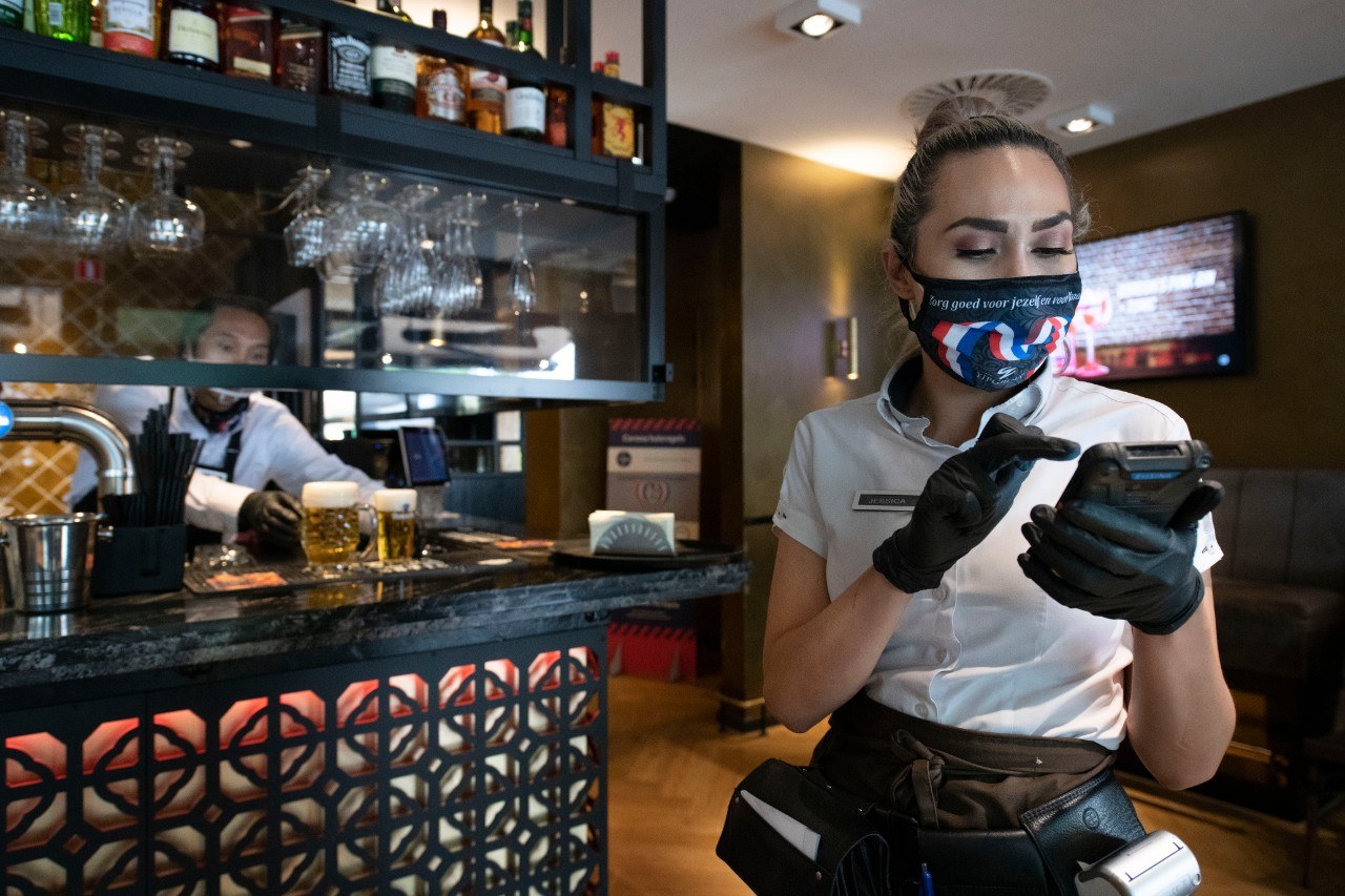 Won yip horeca mondkapjes personeel coronavirus