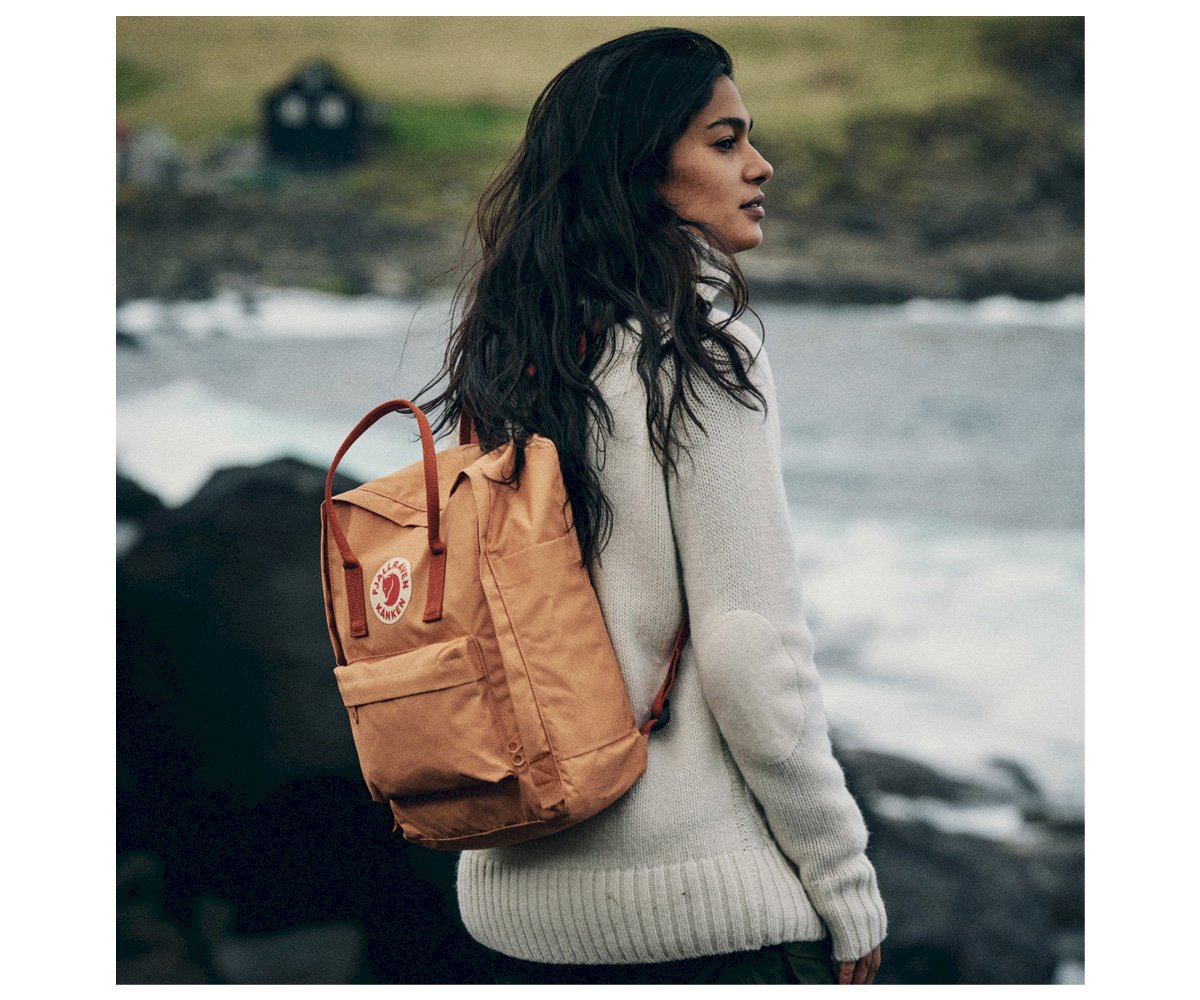 【FJALLRAVEN】Kanken Classic (23510) - Peach Sand FjallRaven Kanken Classic Backpack (Peach Sand / Terracotta