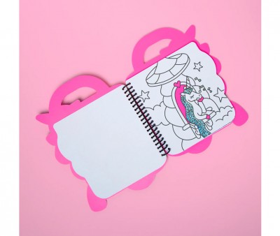 Libro OMY con Pinturas y Pegatinas Lily