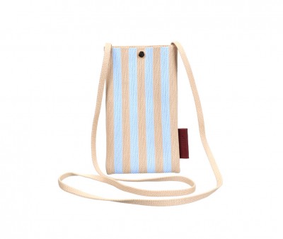 Bolsa de telefone tricotada Marzipan + Sky The Sticky Sis Club 