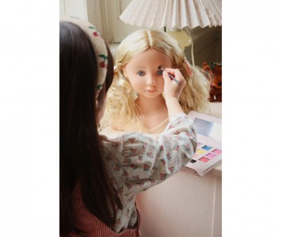 Saln de Maquillaje Lili para Muecas Multi