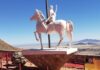 Fiarum mantiene atractivo el descanso con la estatua en honor al mítico “Caballo Blanco” en la Rumorosa