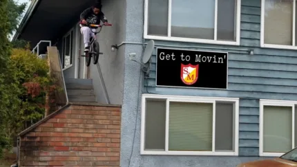 B YE8 Jtyk Yechqdefault