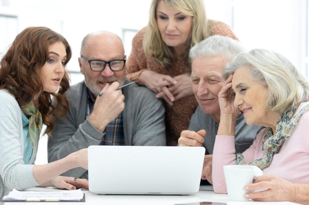 Blog | Doctoome-Comment prendre soin de nos seniors ?