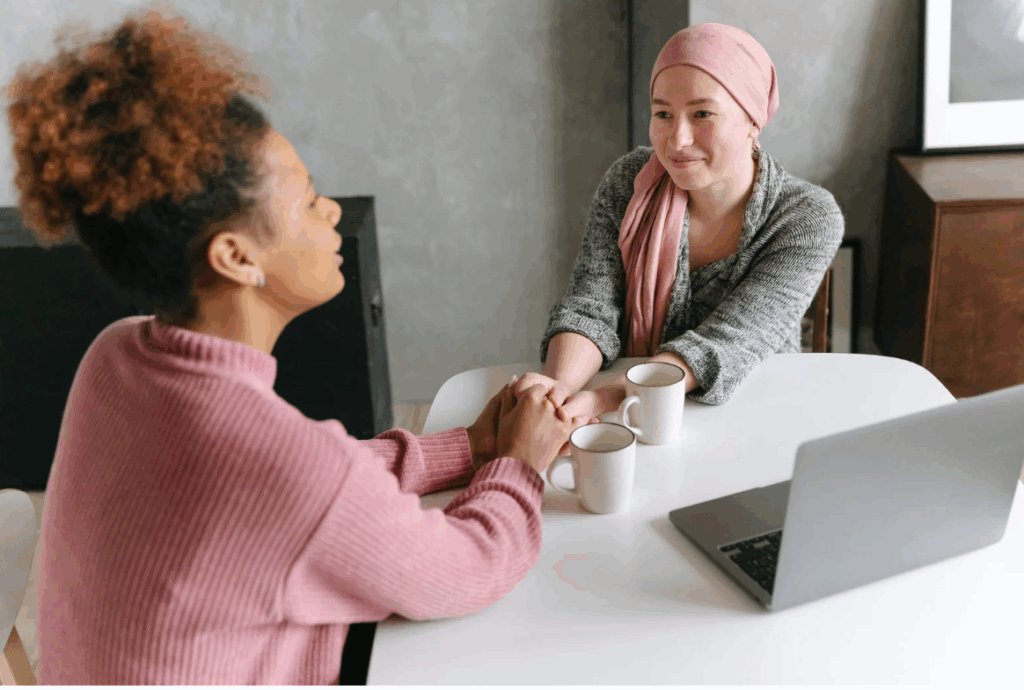 En France, le programme national de dépistage organisé du cancer du sein concerne toutes les femmes âgées de 50 à 74 ans, sans symptômes ni facteurs de risque particuliers