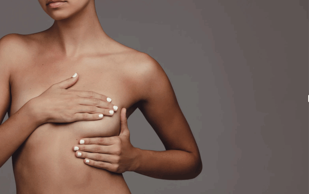 Le sein est composé de glandes mammaires organisées en lobes et lobules, reliés au mamelon par des canaux. 