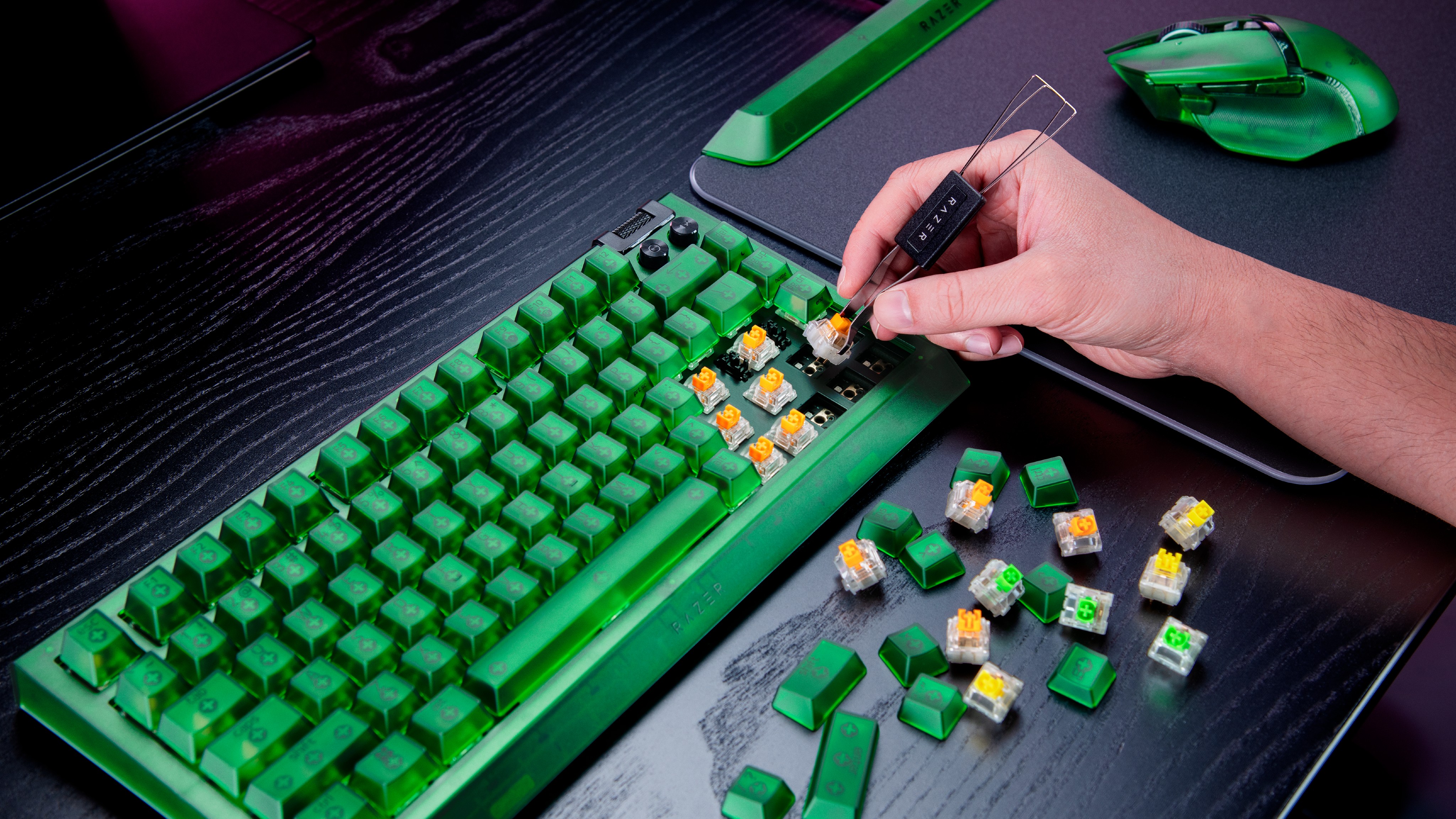 Коллекция Razer Phantom Green.