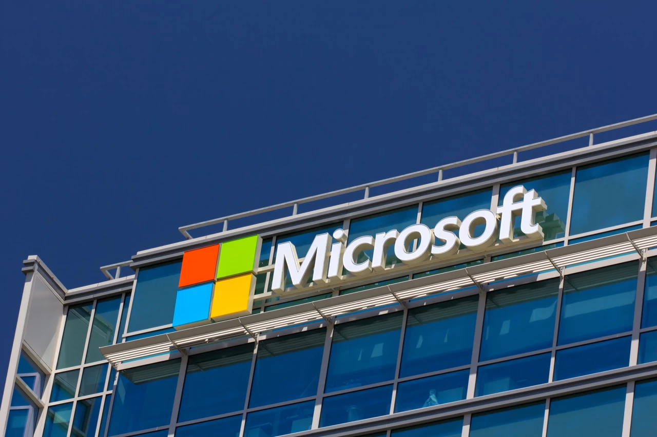 Microsoft снова сокращает штат: действительно ли ИИ здесь ни при чем?
