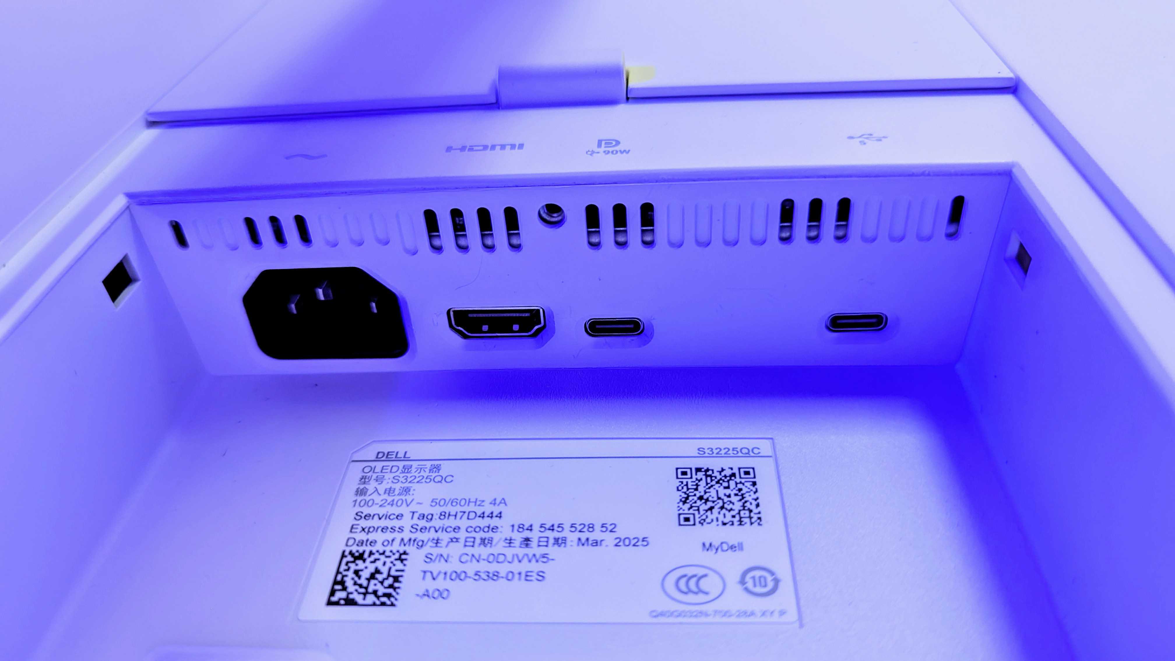 Изображение монитора Dell 32 Plus 4K QD-OLED (S3225QC).