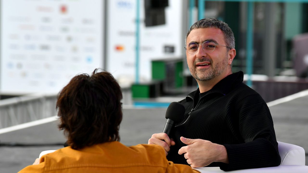 Как Google упустила шанс стать лидером в мире ИИ: история о страхе и упущенных возможностях