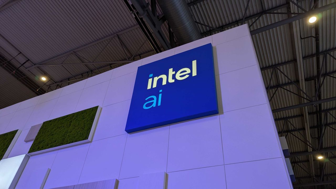 Intel готовится к масштабным сокращениям: что ждет компанию и ее сотрудников?