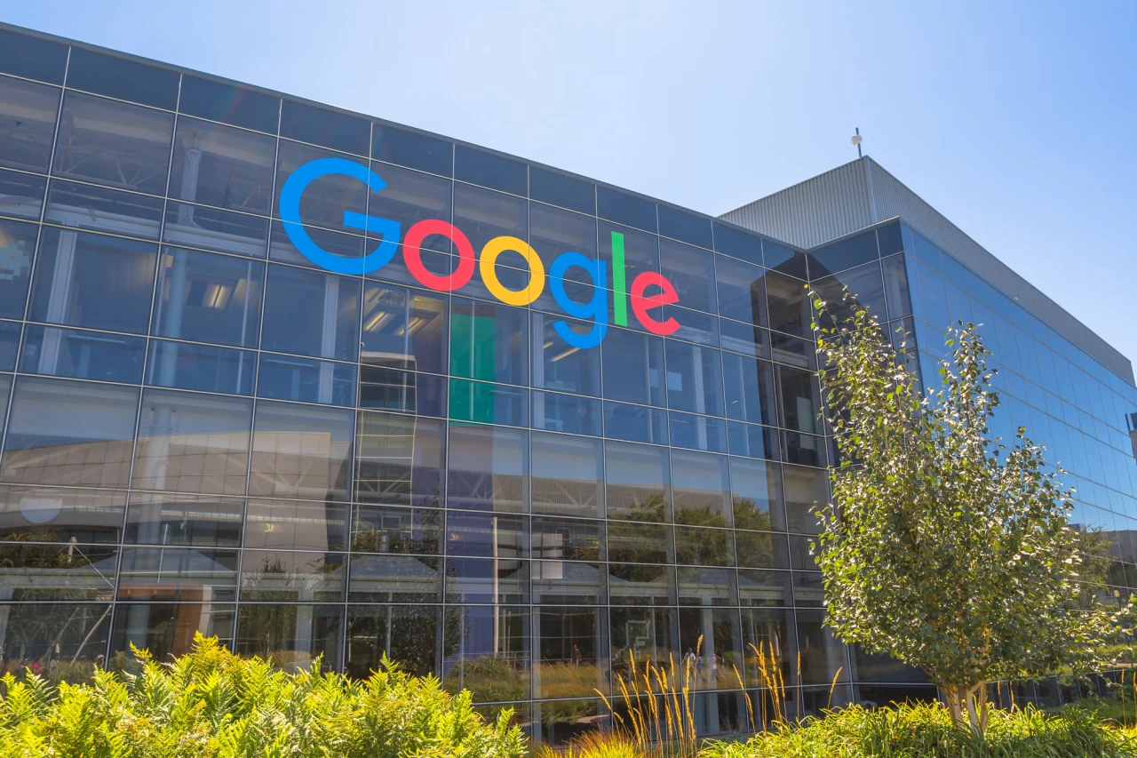 Как Google будет развивать ИИ в Европе: соглашение с ЕС и скрытые опасения